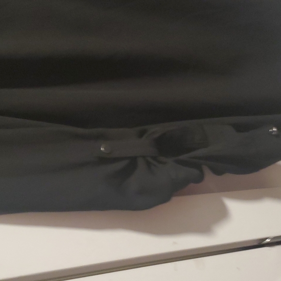 Small Black Reitmans Blouse - Picture 3 of 4